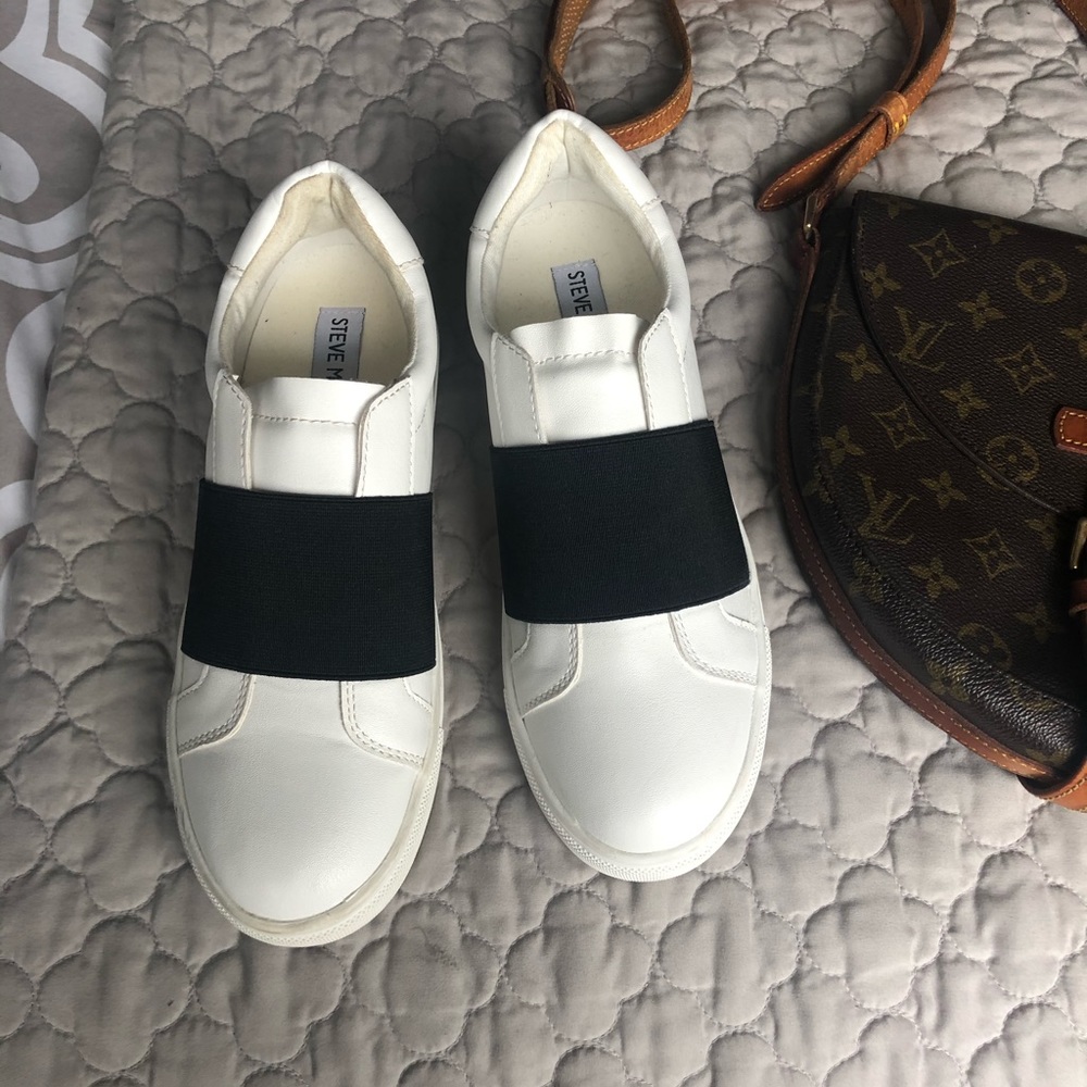 Steve Madden NEW slip on Sneaker